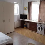 Apartment Garsoniere Dinu Bucharest