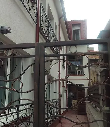 Apartament Garsoniere Dinu *