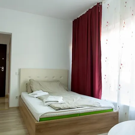 Garsoniere Dinu * Bucarest